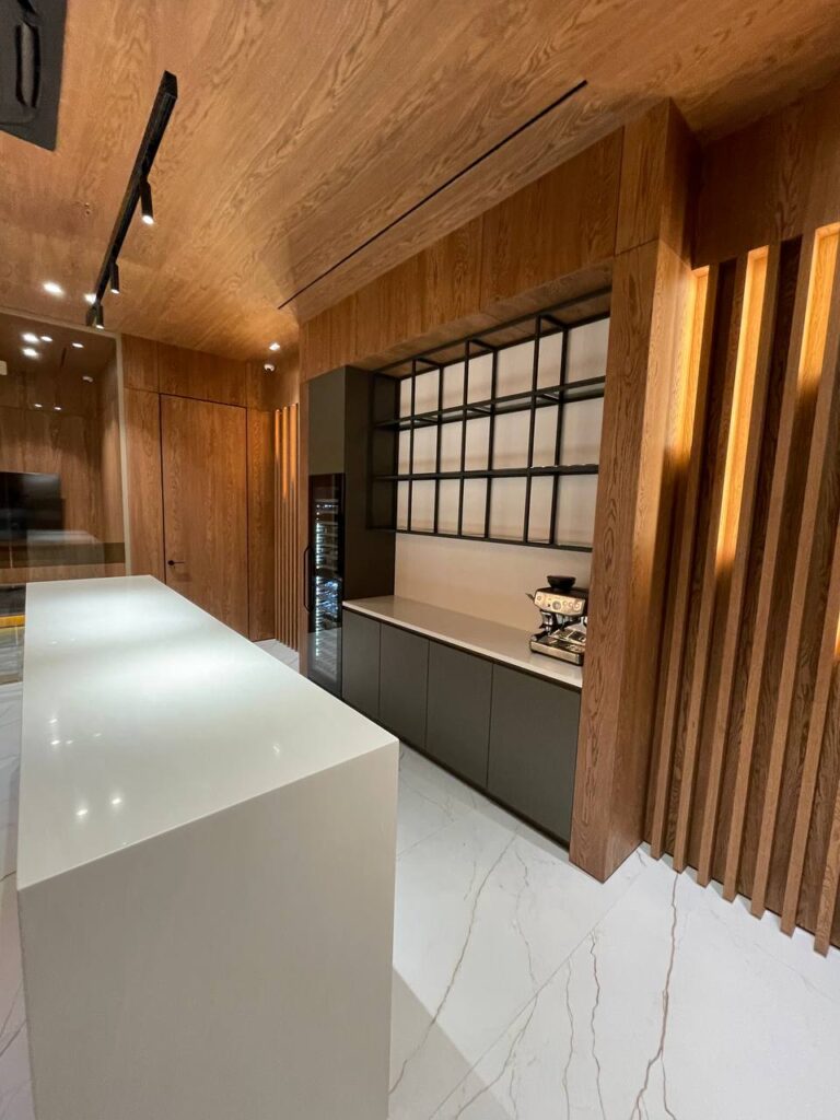 Монтаж подсветки в офисе: зона coffee point